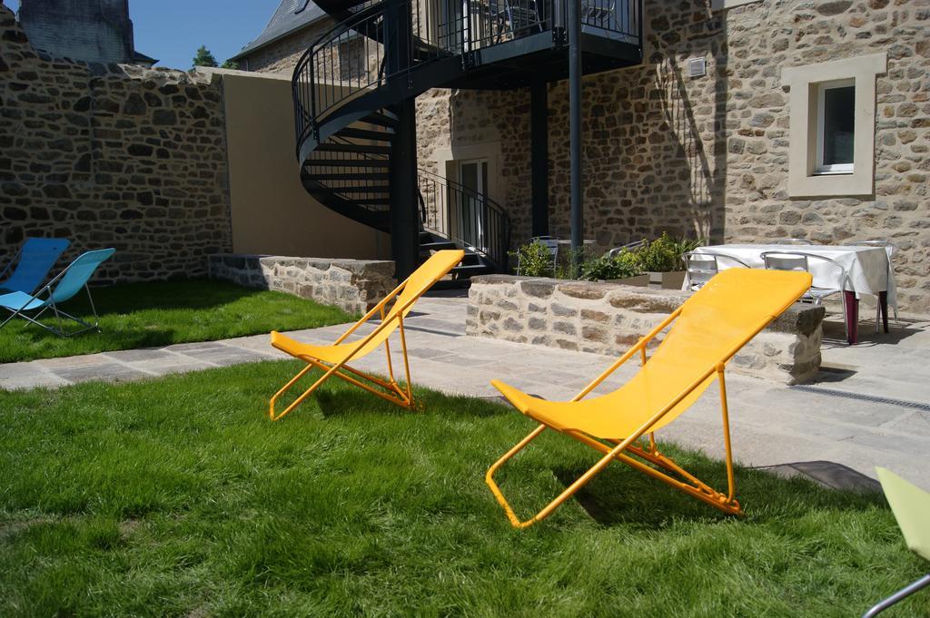 Au Fil De L'Eau - Le Bord De Rance Apartman Dinan Kültér fotó