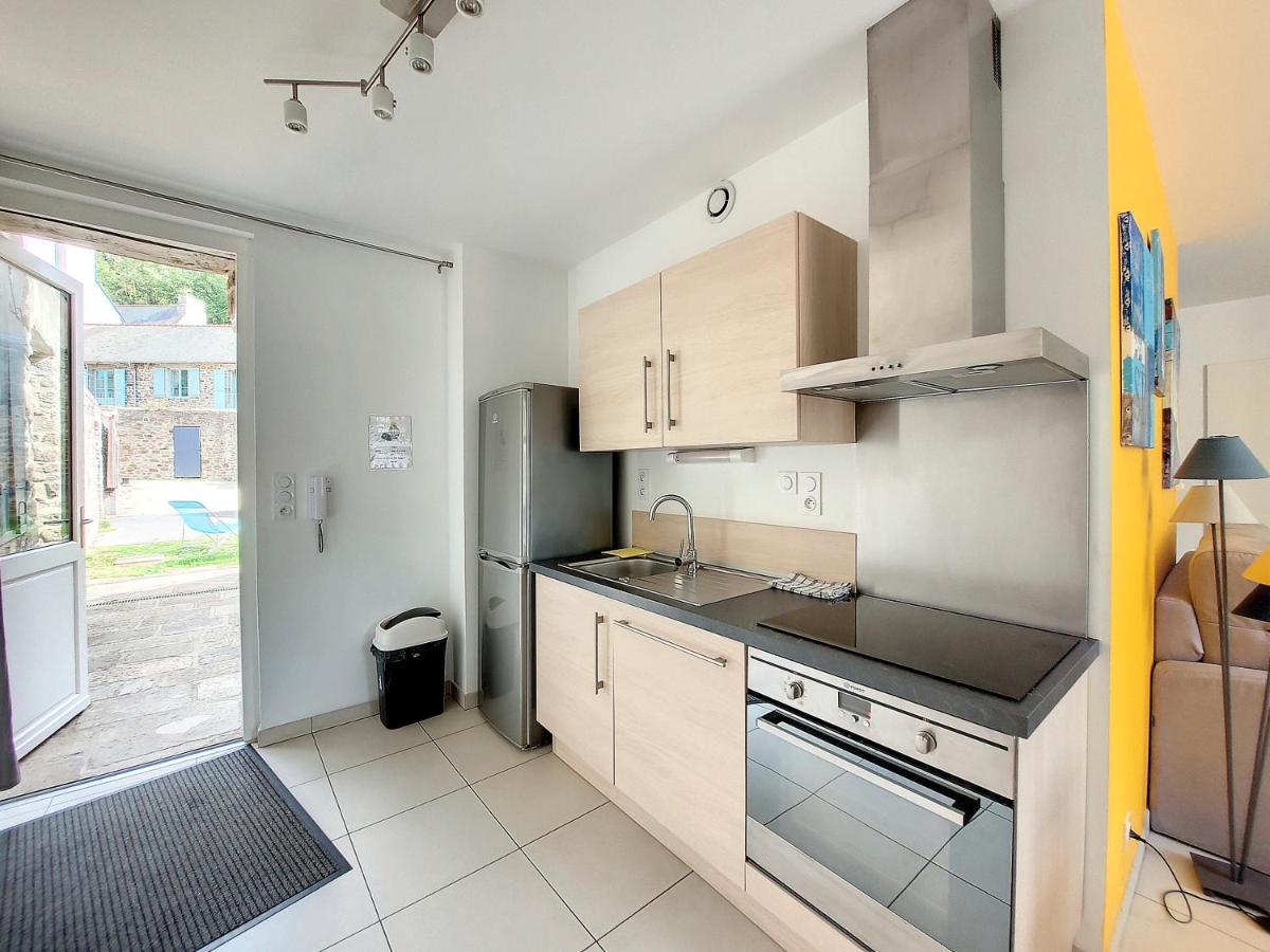 Au Fil De L'Eau - Le Bord De Rance Apartman Dinan Kültér fotó