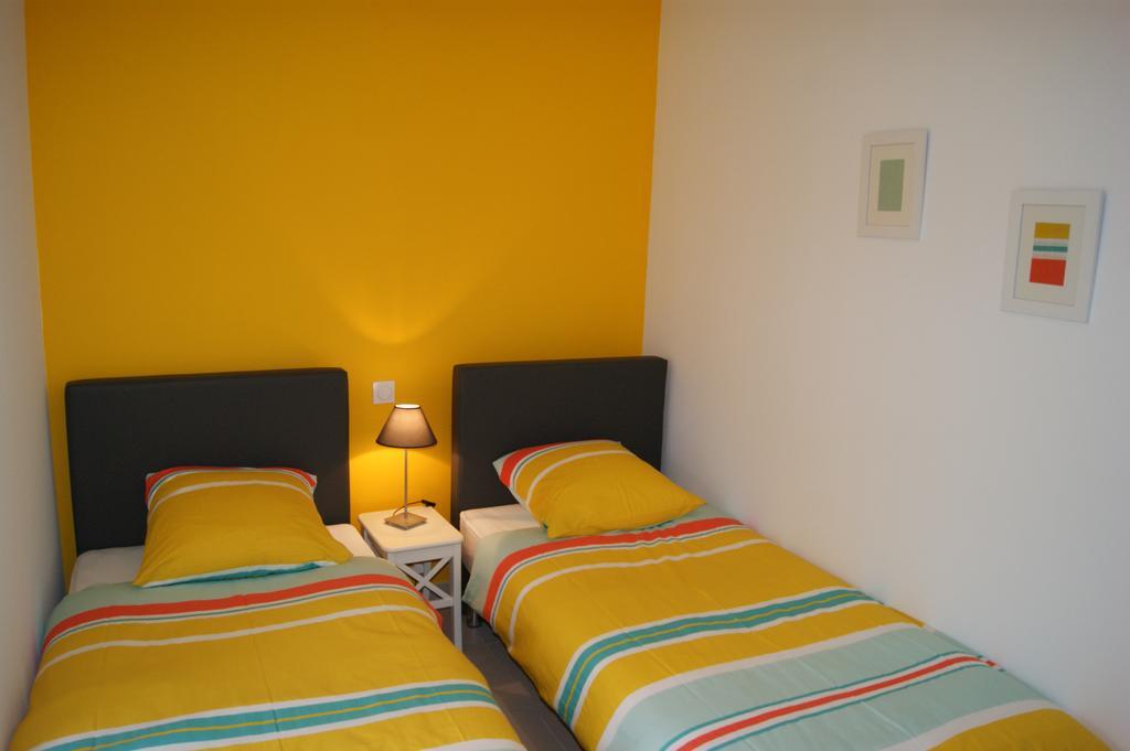 Au Fil De L'Eau - Le Bord De Rance Apartman Dinan Kültér fotó